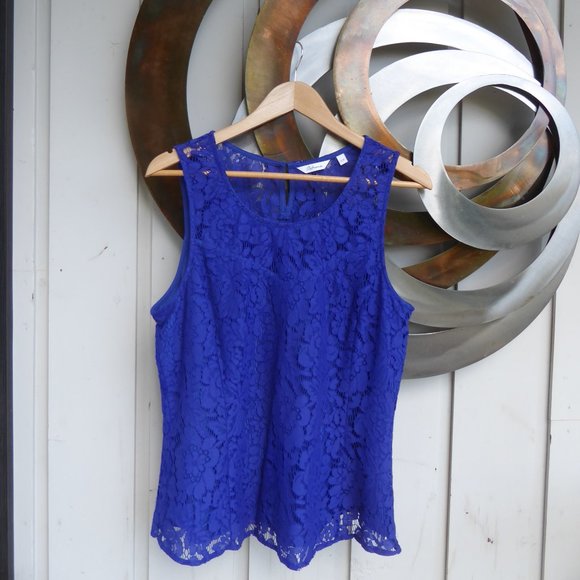 Lacy Top - Picture 1 of 3